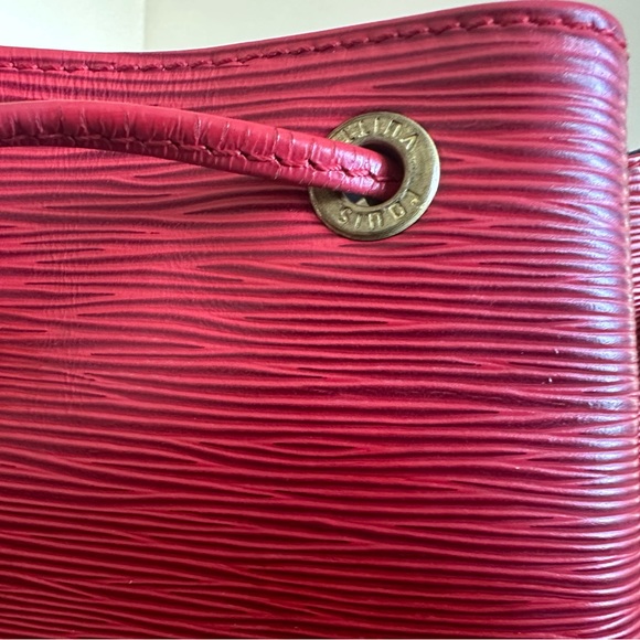LOUIS VUITTON EPI LEATHER LARGE NOE RED - Picture 5 of 8